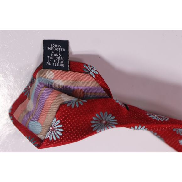 Ted Baker Red Floral Jacquard Silk Necktie Tie Made in USA - Picture 7 of 7